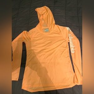 Columbia peach colored SPF protective long sleeve